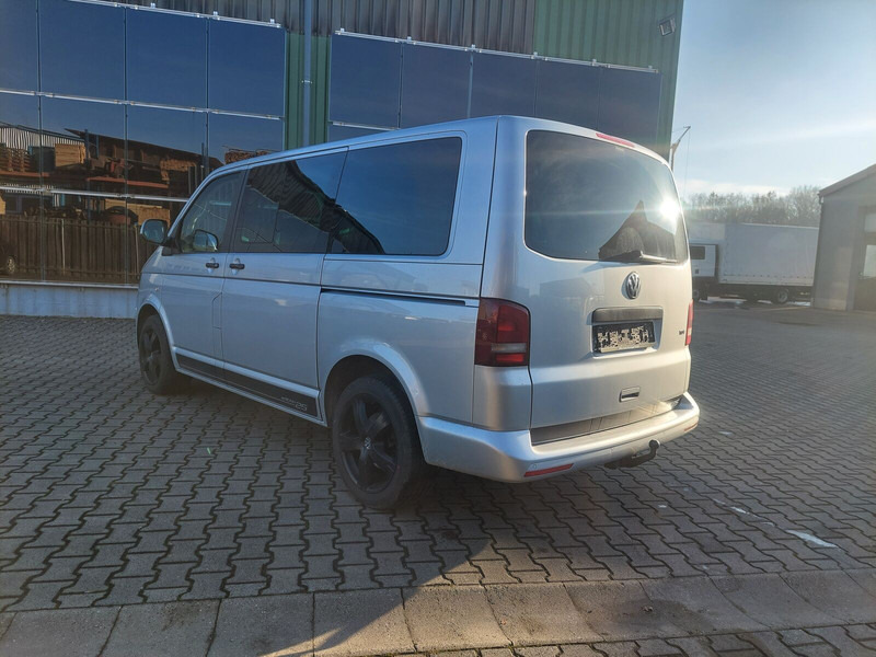 Volkswagen Transporter Multivan AHK Doppelklima Tisch Leder 7-Sitzer - Minibus, Furgão de passageiros: foto 5 Volkswagen Transporter Multivan AHK Doppelklima Tisch Leder 7-Sitzer - Minibus, Furgão de passageiros: foto 5