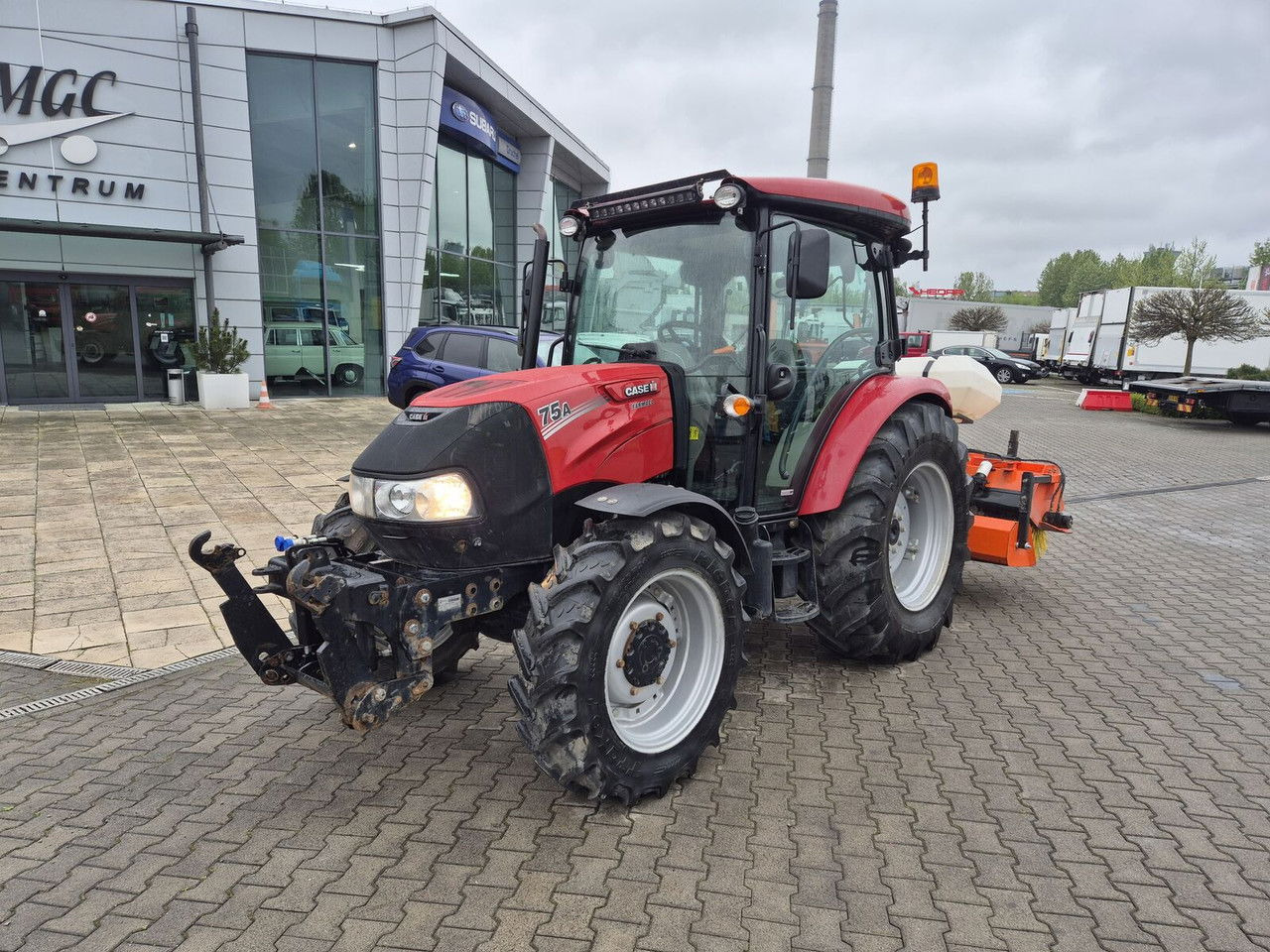 Case IH Farmall 75 / 2022 / Only 1853 MTH / Sweeper + Plow Extra / 1 OWN - Trator: foto 3 Case IH Farmall 75 / 2022 / Only 1853 MTH / Sweeper + Plow Extra / 1 OWN - Trator: foto 3