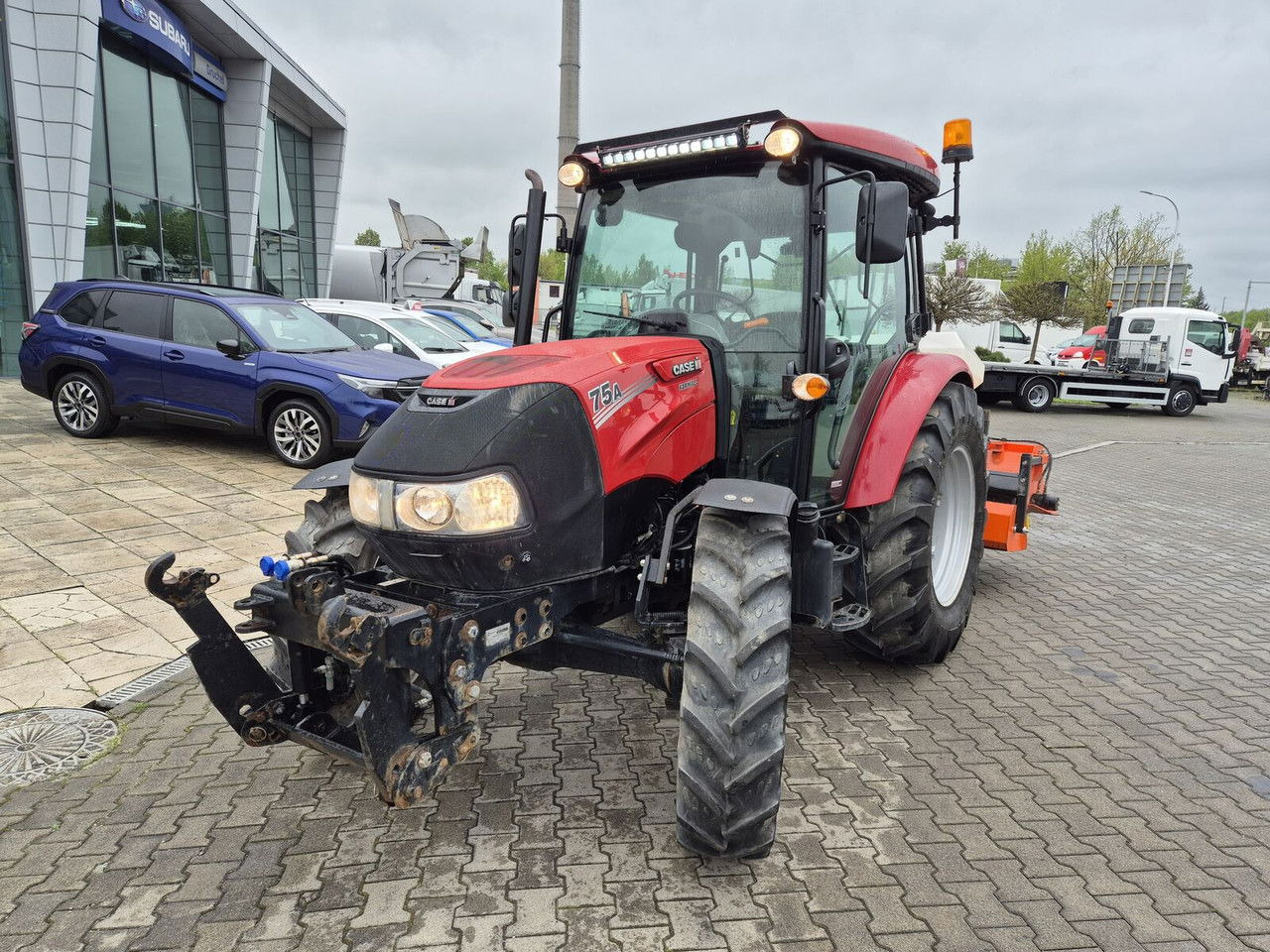 Case IH Farmall 75 / 2022 / Only 1853 MTH / Sweeper + Plow Extra / 1 OWN - Trator: foto 2 Case IH Farmall 75 / 2022 / Only 1853 MTH / Sweeper + Plow Extra / 1 OWN - Trator: foto 2