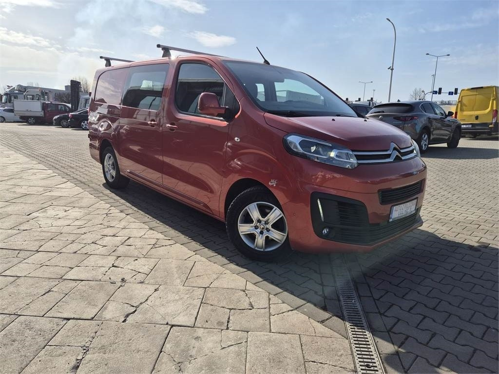 Citroën Jumpy Combi L3H1 Long ,Mixto,Top Version,360 Camer - Carrinha cabine dupla: foto 5 Citroën Jumpy Combi L3H1 Long ,Mixto,Top Version,360 Camer - Carrinha cabine dupla: foto 5