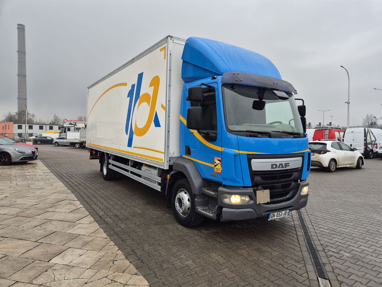 DAF LF 220 1 Owner / Serviced / Super Condition - Camião furgão: foto 1 DAF LF 220 1 Owner / Serviced / Super Condition - Camião furgão: foto 1
