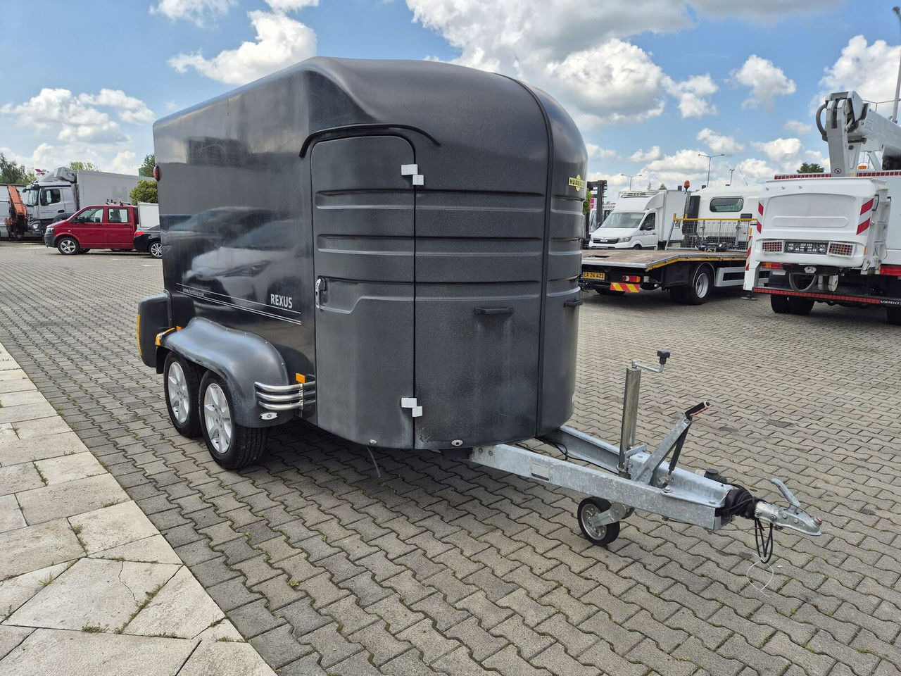 Humbaur Rexus 2000 / FOR Transporting 2 Horses, Ponies ANDBreedin - Reboque para cavalos: foto 4 Humbaur Rexus 2000 / FOR Transporting 2 Horses, Ponies ANDBreedin - Reboque para cavalos: foto 4