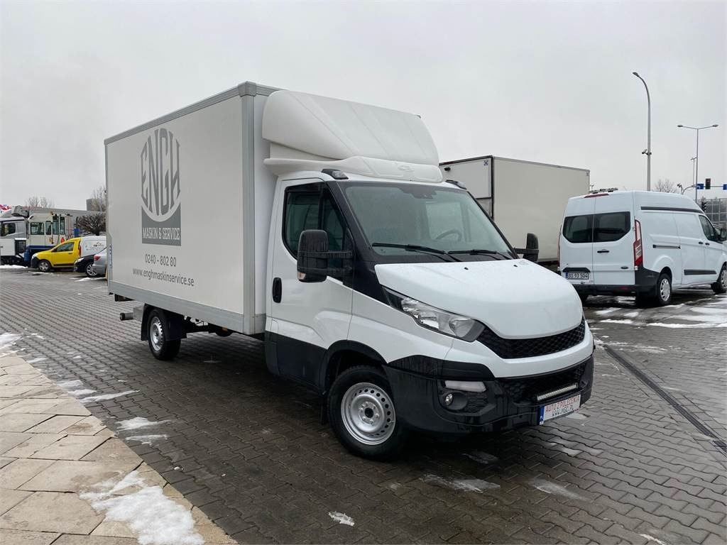Iveco Daily 35S14 / 2X WEBASTO / NEW SERVICE / BAR LIFT - Camião frigorífico: foto 4 Iveco Daily 35S14 / 2X WEBASTO / NEW SERVICE / BAR LIFT - Camião frigorífico: foto 4