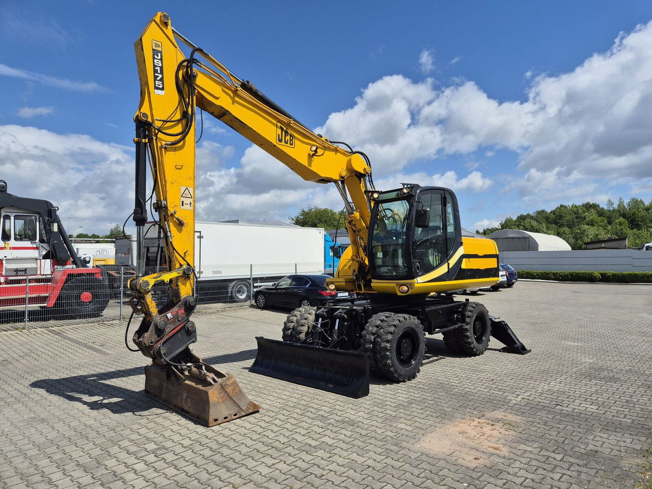 JCB JS 175 W / NEW Tire / 1 Owner / Serviced - Escavadeira de rodas: foto 4 JCB JS 175 W / NEW Tire / 1 Owner / Serviced - Escavadeira de rodas: foto 4