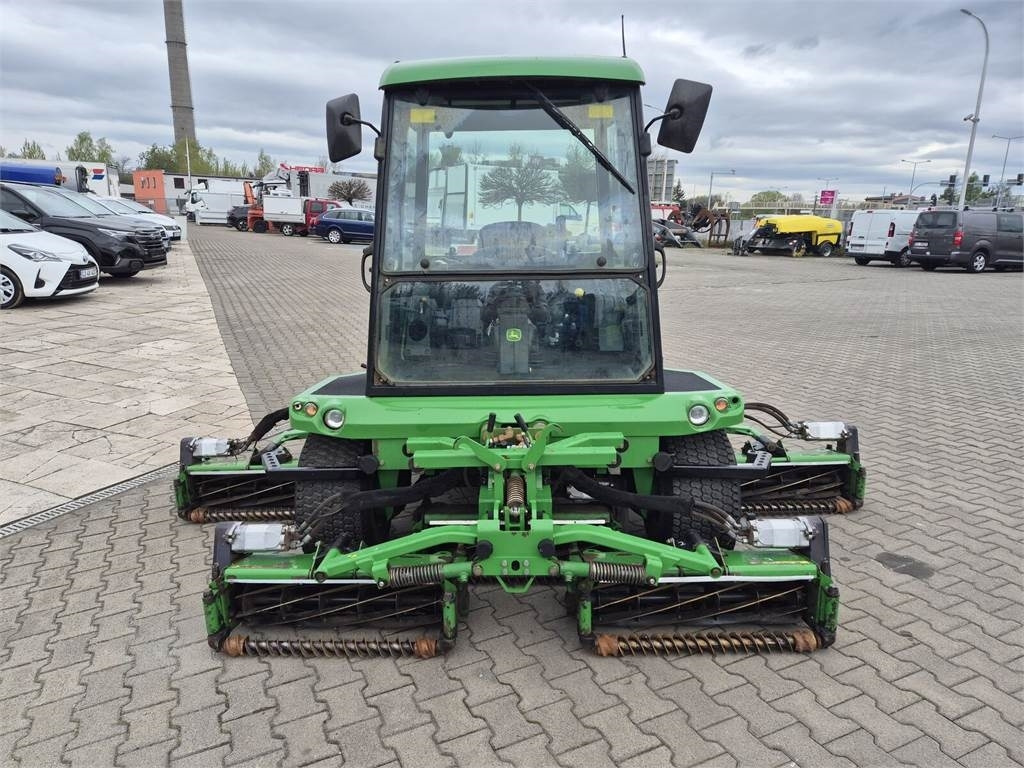 John Deere 1905 4WD / 2010 / SERVICED / CABIN! - Cortador de grama: foto 3 John Deere 1905 4WD / 2010 / SERVICED / CABIN! - Cortador de grama: foto 3