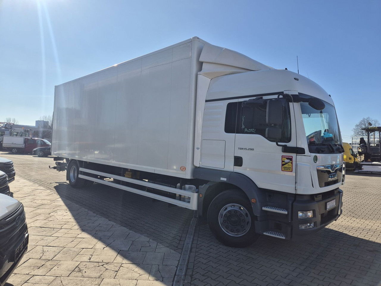 MAN TGM 15.290 High Container / Serviced / 1 Owner - Camião furgão: foto 5 MAN TGM 15.290 High Container / Serviced / 1 Owner - Camião furgão: foto 5