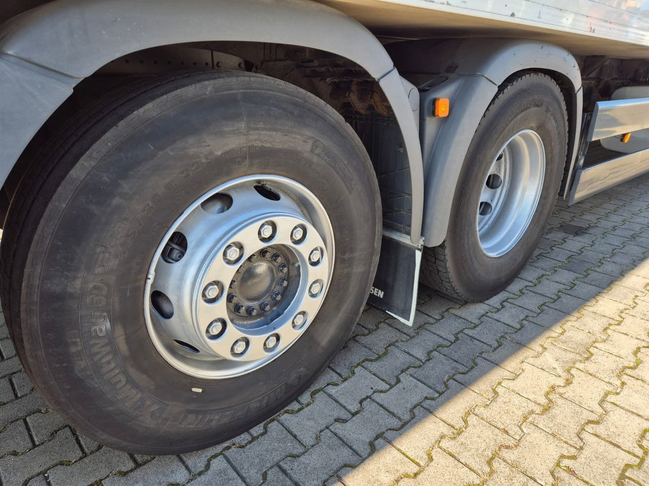 Camião frigorífico MAN TGS 26.320 24 EP / Frigoblock / 1 Owner / Serviced: foto 16