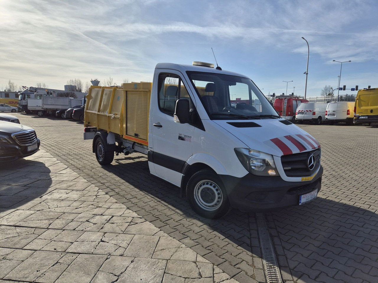 Mercedes-Benz Sprinter 316 CDi Aut. / Hummel HU2 / Webasto / 1 Owner Mercedes-Benz Sprinter 316 CDi Aut. / Hummel HU2 / Webasto / 1 Owner - Caminhão de lixo: foto 5 Mercedes-Benz Sprinter 316 CDi Aut. / Hummel HU2 / Webasto / 1 Owner Mercedes-Benz Sprinter 316 CDi Aut. / Hummel HU2 / Webasto / 1 Owner - Caminhão de lixo: foto 5