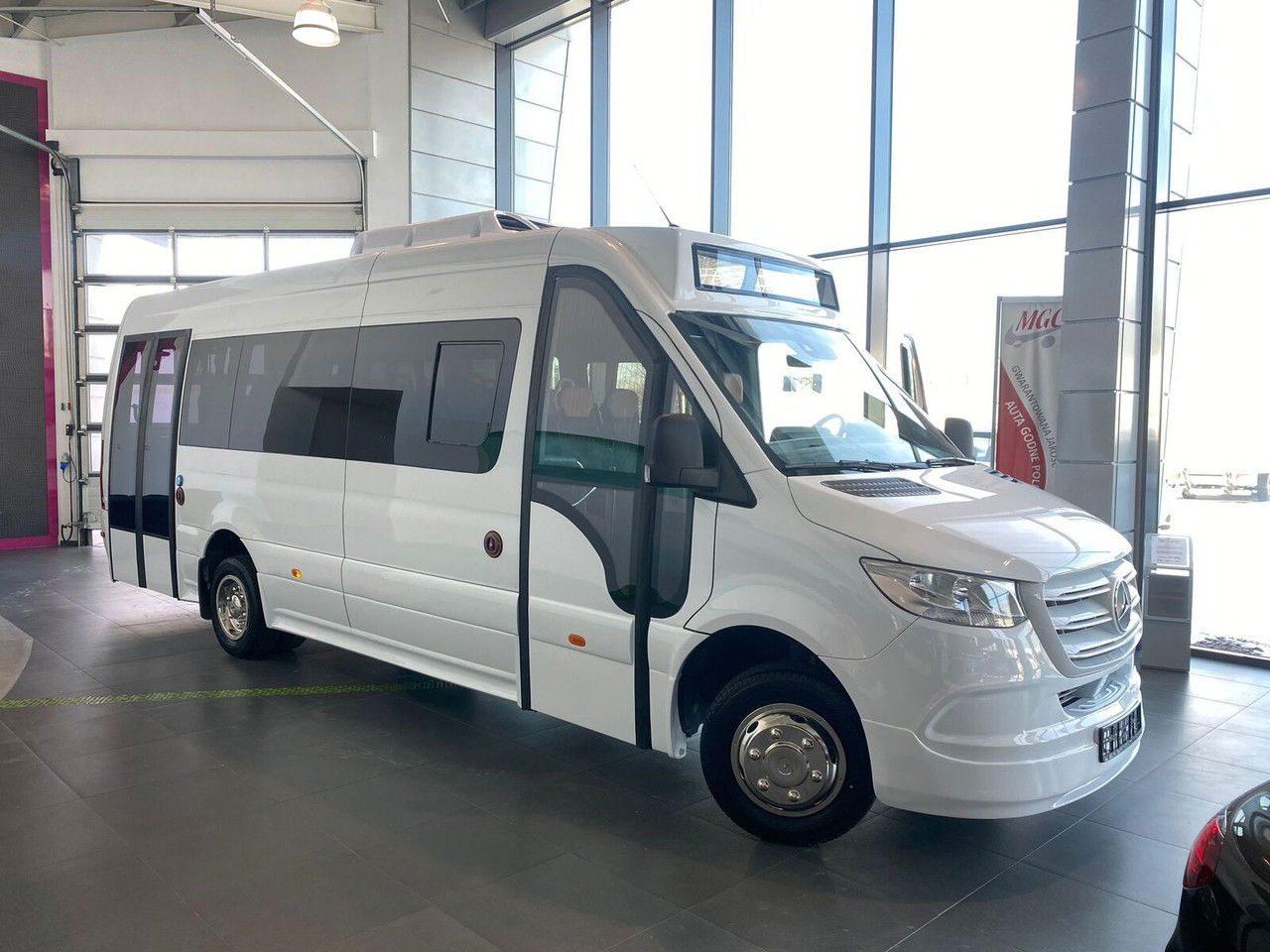 Mercedes-Benz Sprinter 517 - Minibus, Furgão de passageiros: foto 5 Mercedes-Benz Sprinter 517 - Minibus, Furgão de passageiros: foto 5