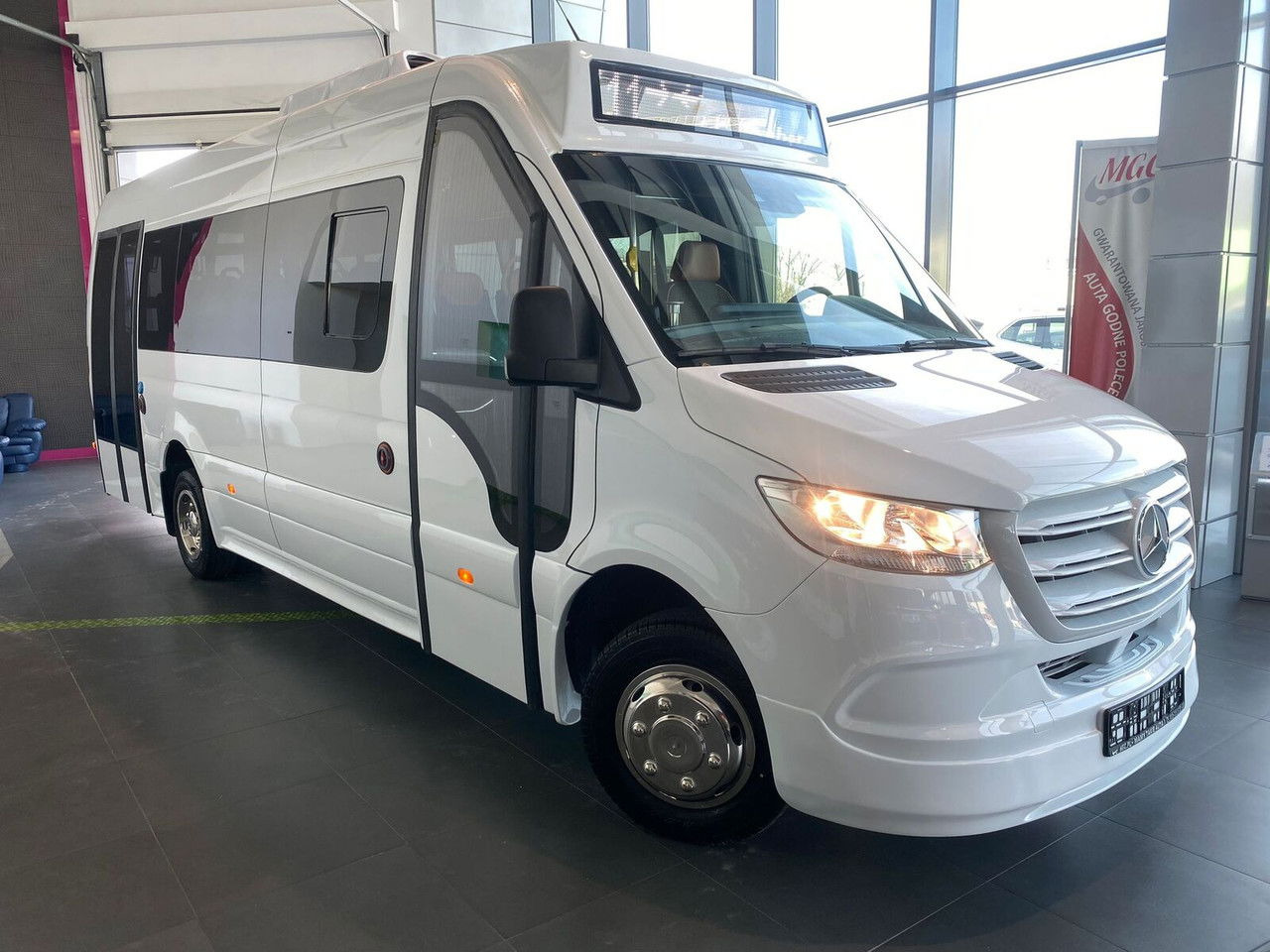 Mercedes-Benz Sprinter 517 - Minibus, Furgão de passageiros: foto 4 Mercedes-Benz Sprinter 517 - Minibus, Furgão de passageiros: foto 4