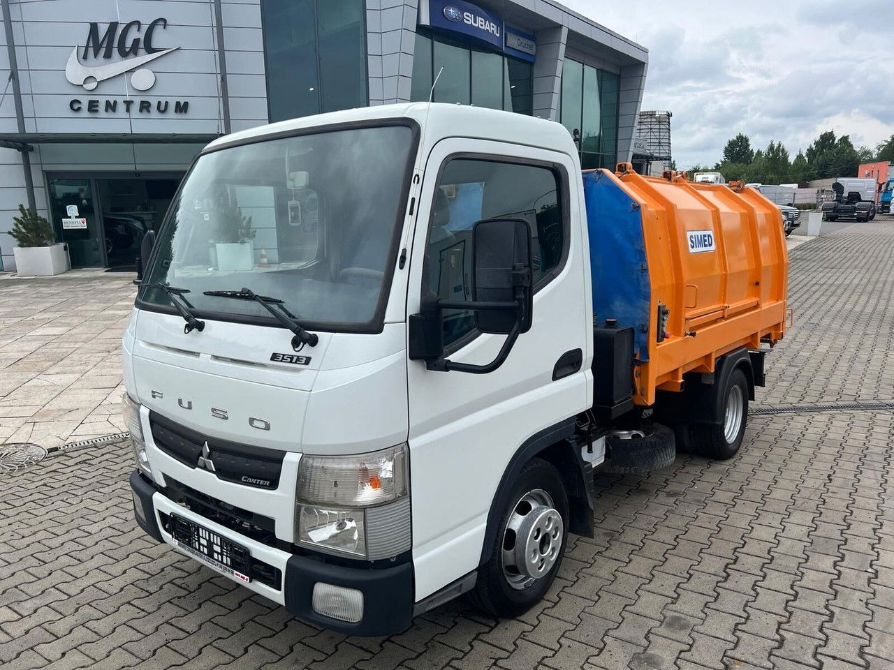 Mitsubishi Canter Fuso 3S13 AMT / Presscontainer / LOW KM / Super Condition - Caminhão de lixo: foto 1 Mitsubishi Canter Fuso 3S13 AMT / Presscontainer / LOW KM / Super Condition - Caminhão de lixo: foto 1