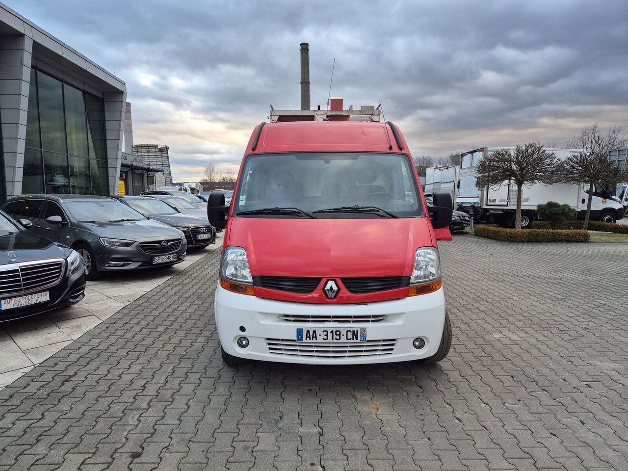 Renault Master 2.5 DCi / Only 25TKM / Like NEW / WE Have 3 THE Same - Carro de bombeiro: foto 4 Renault Master 2.5 DCi / Only 25TKM / Like NEW / WE Have 3 THE Same - Carro de bombeiro: foto 4