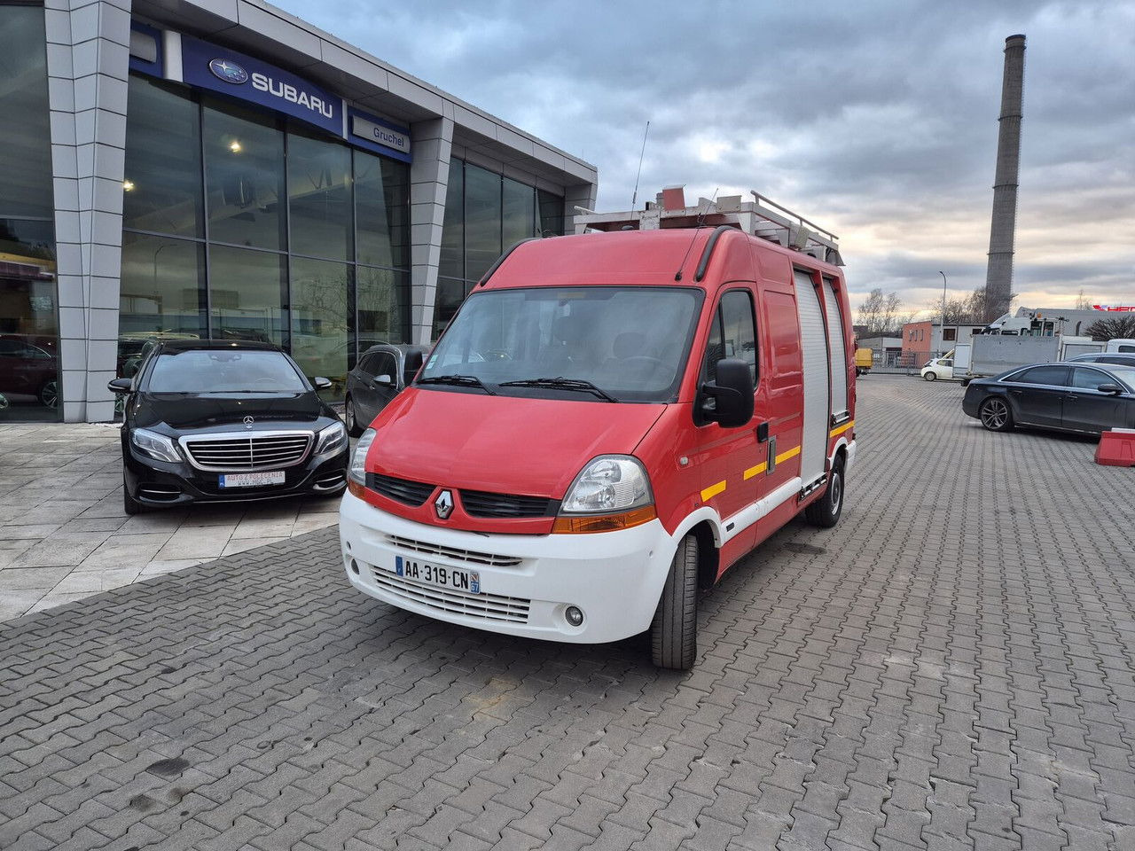 Renault Master 2.5 DCi / Only 25TKM / Like NEW / WE Have 3 THE Same Renault Master 2.5 DCi / Only 25TKM / Like NEW / WE Have 3 THE Same - Carro de bombeiro: foto 3 Renault Master 2.5 DCi / Only 25TKM / Like NEW / WE Have 3 THE Same Renault Master 2.5 DCi / Only 25TKM / Like NEW / WE Have 3 THE Same - Carro de bombeiro: foto 3