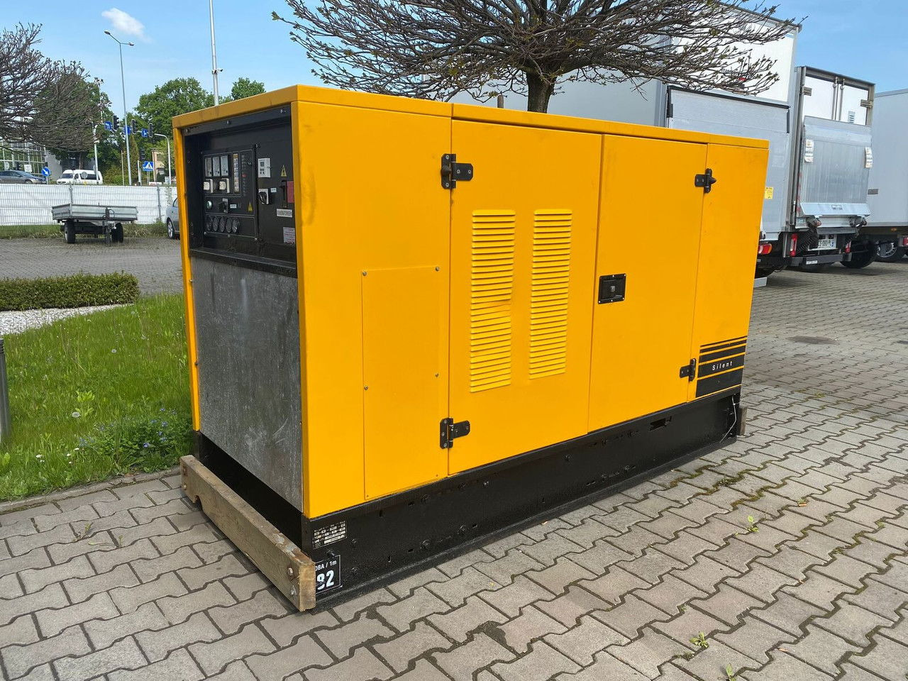 SDMO NS 60 W M, Silent generator 60kVA, 48KW NS 60 W M, Silent generator 60kVA, - Gerador elétrico: foto 2 SDMO NS 60 W M, Silent generator 60kVA, 48KW NS 60 W M, Silent generator 60kVA, - Gerador elétrico: foto 2