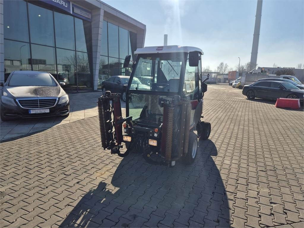 Toro CT2240 / 4WD / LIKE NEW! / ONLY 1681MTH CT2240 - Trator municipal: foto 3 Toro CT2240 / 4WD / LIKE NEW! / ONLY 1681MTH CT2240 - Trator municipal: foto 3