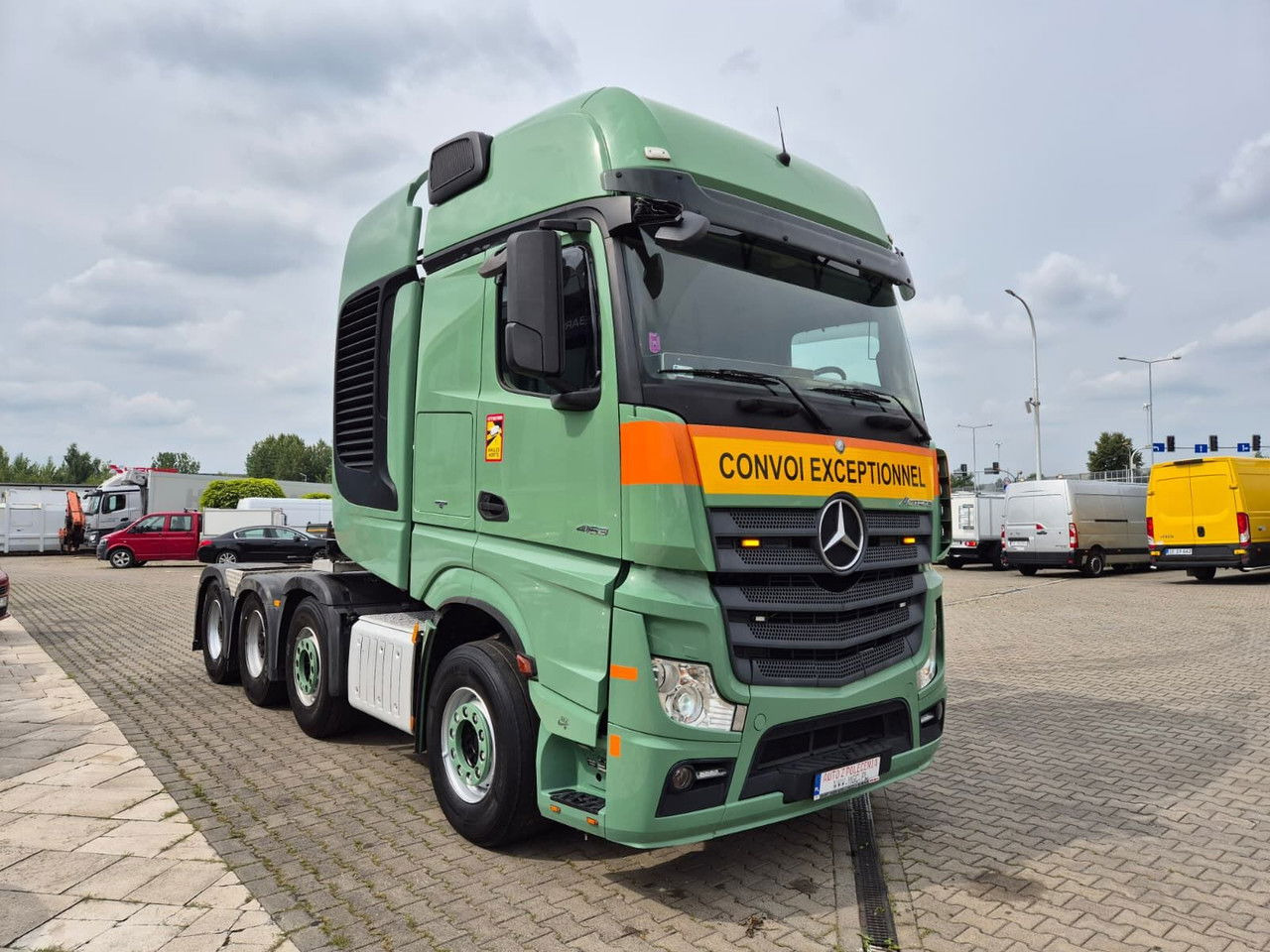 Mercedes-Benz Actros 4163 8X4 / 1 Owner / LOW KM / Super Condition - Tractor: foto 5 Mercedes-Benz Actros 4163 8X4 / 1 Owner / LOW KM / Super Condition - Tractor: foto 5