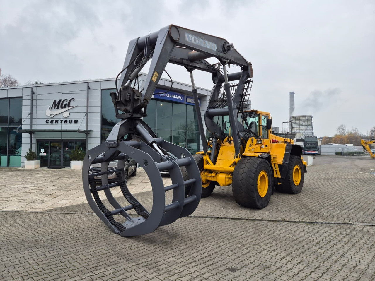 VOLVO L180 E / 4WD / 1 Owner / Wood LOG - Pá carregadora de rodas: foto 3 VOLVO L180 E / 4WD / 1 Owner / Wood LOG - Pá carregadora de rodas: foto 3