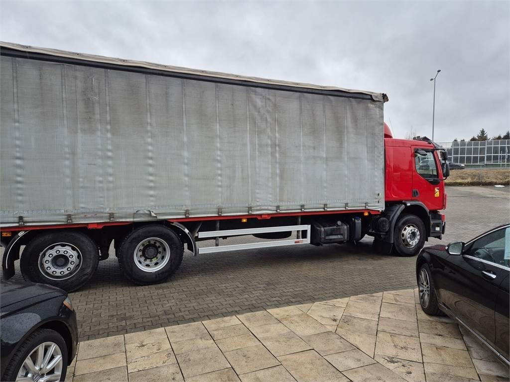 Volvo FE 320 62R / SERVICED / 22 EP / EURO 4 - Camião de lona: foto 5 Volvo FE 320 62R / SERVICED / 22 EP / EURO 4 - Camião de lona: foto 5