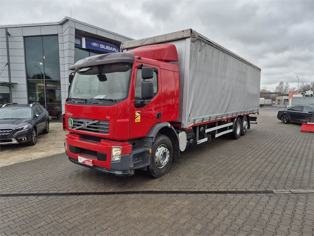 Volvo FE 320 62R / SERVICED / 22 EP / EURO 4 - Camião de lona: foto 1 Volvo FE 320 62R / SERVICED / 22 EP / EURO 4 - Camião de lona: foto 1