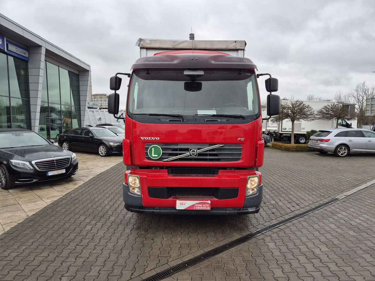 Volvo FE 320 62R / Serviced / 22 EP / Euro 4 - Camião de lona: foto 3 Volvo FE 320 62R / Serviced / 22 EP / Euro 4 - Camião de lona: foto 3