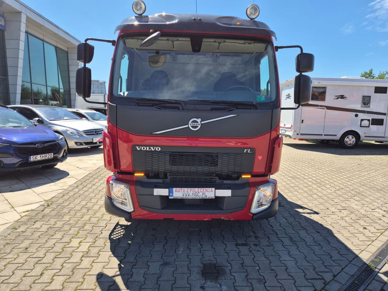Volvo FL 210 1 Owner / LOW KM / Fassi - Camião de caixa aberta/ Plataforma, Camião grua: foto 3 Volvo FL 210 1 Owner / LOW KM / Fassi - Camião de caixa aberta/ Plataforma, Camião grua: foto 3