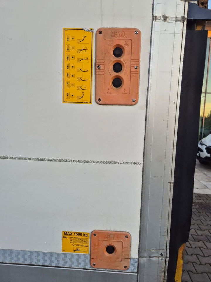 Camião frigorífico Volvo FL 240 Mitsubishi / 1 Owner / Serviced: foto 18 Camião frigorífico Volvo FL 240 Mitsubishi / 1 Owner / Serviced: foto 18