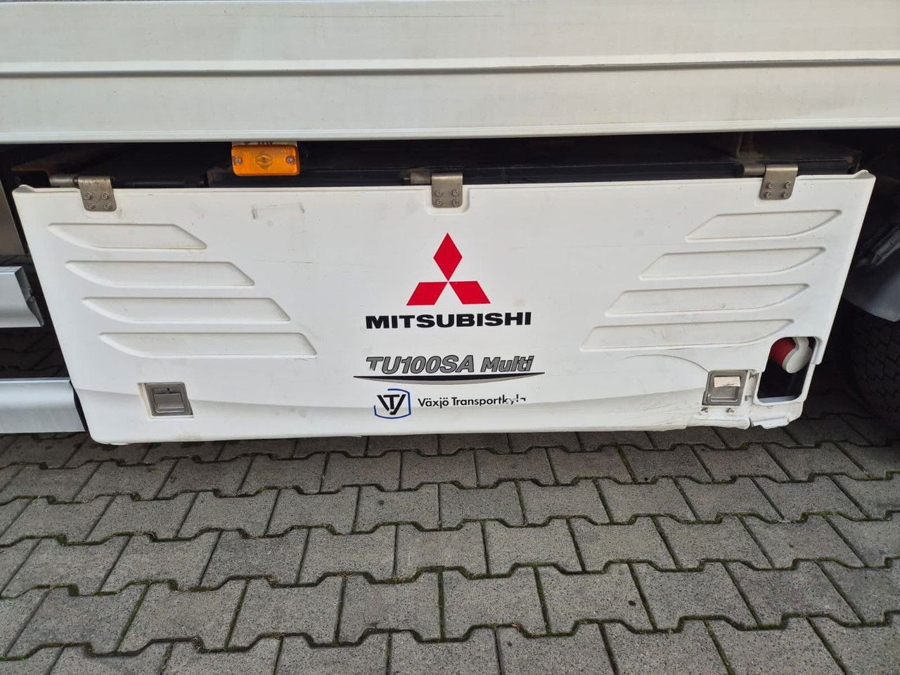 Camião frigorífico Volvo FL 240 Mitsubishi / 1 Owner / Serviced: foto 15 Camião frigorífico Volvo FL 240 Mitsubishi / 1 Owner / Serviced: foto 15