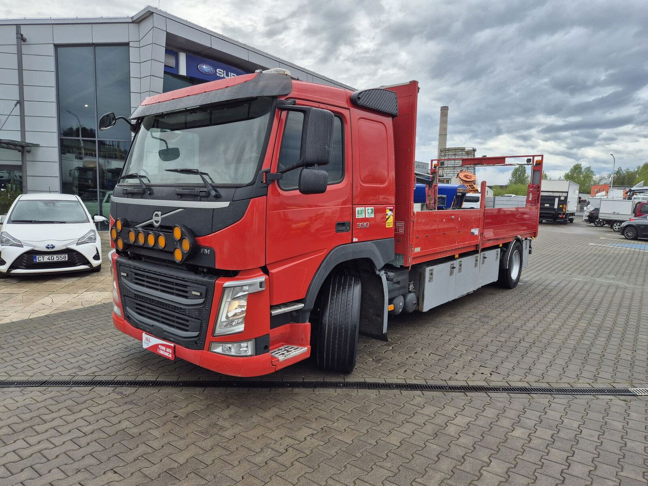 Volvo FM 330 Webasto / HDS Hiab / 1 Owner - Camião de caixa aberta/ Plataforma, Camião grua: foto 1 Volvo FM 330 Webasto / HDS Hiab / 1 Owner - Camião de caixa aberta/ Plataforma, Camião grua: foto 1