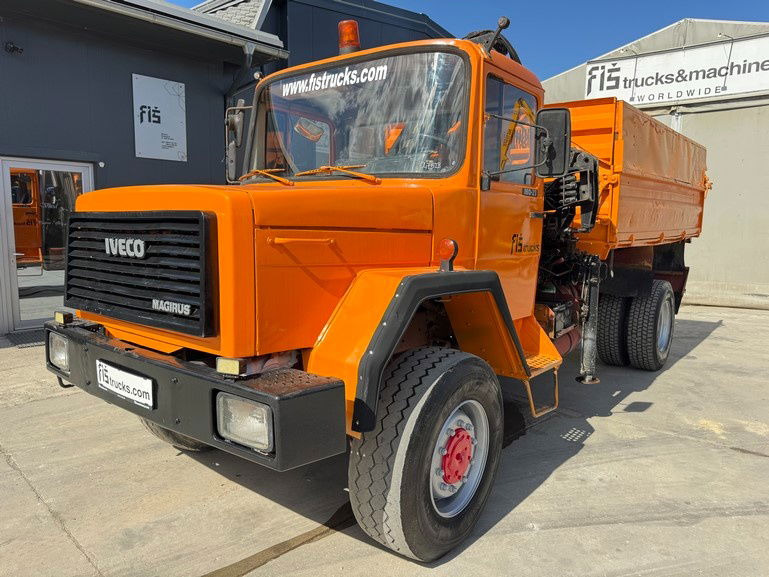 Iveco 160-23 4x4 tipper - crane 9m - Camião basculante: foto 1 Iveco 160-23 4x4 tipper - crane 9m - Camião basculante: foto 1