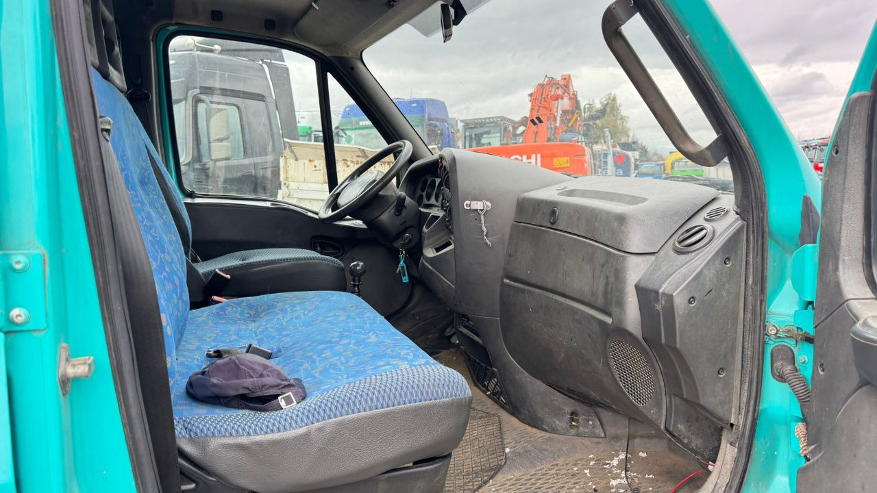 Locação financeira de Iveco Daily 65 C15 stake body - Hiab 045-3 - 7.5M Iveco Daily 65 C15 stake body - Hiab 045-3 - 7.5M: foto 25 Locação financeira de Iveco Daily 65 C15 stake body - Hiab 045-3 - 7.5M Iveco Daily 65 C15 stake body - Hiab 045-3 - 7.5M: foto 25