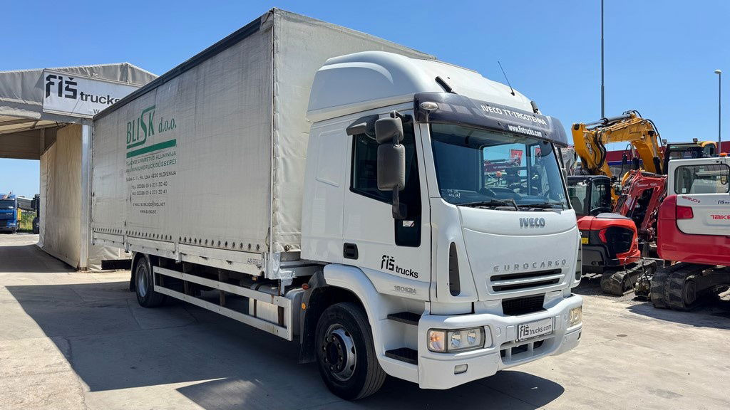 Iveco EuroCargo 160 E24 4X2 tarpaulin - air condition - Camião de lona: foto 3 Iveco EuroCargo 160 E24 4X2 tarpaulin - air condition - Camião de lona: foto 3