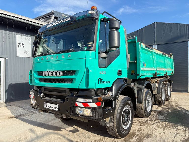 Iveco Trakker AD340T45 8x4 bordmatic tipper - retarder - Camião basculante: foto 1 Iveco Trakker AD340T45 8x4 bordmatic tipper - retarder - Camião basculante: foto 1