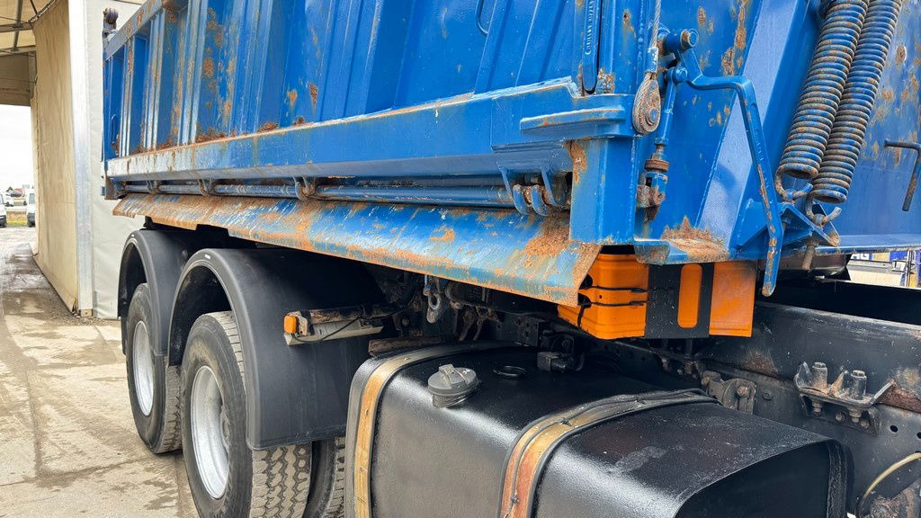 MAN TGA 26.480 6x6 meiller tipper - euro 3 - Camião basculante: foto 4 MAN TGA 26.480 6x6 meiller tipper - euro 3 - Camião basculante: foto 4