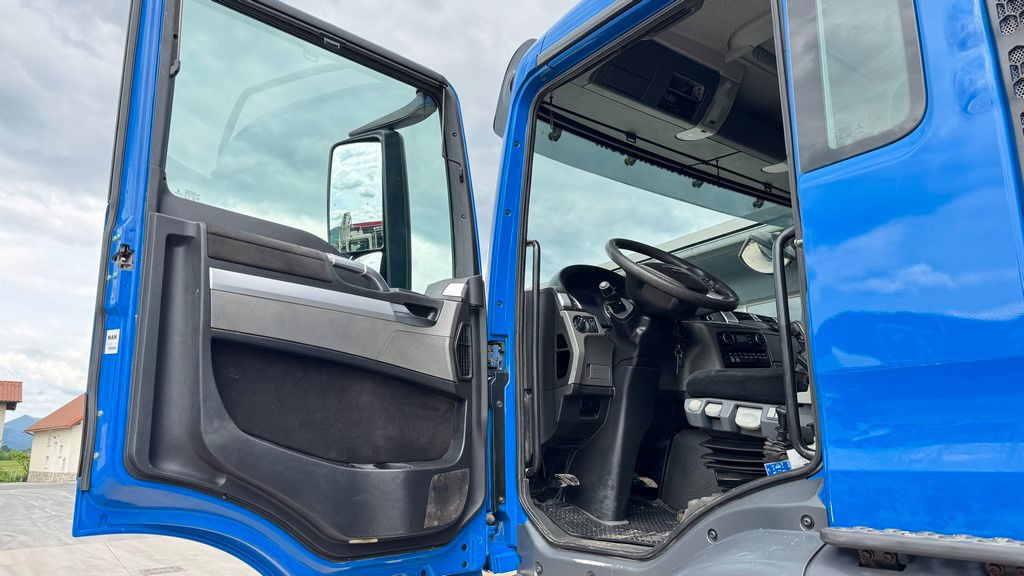 Locação financeira de MAN TGA 35.480 8x4 bordmatic tipper - euro 6  MAN TGA 35.480 8x4 bordmatic tipper - euro 6: foto 20