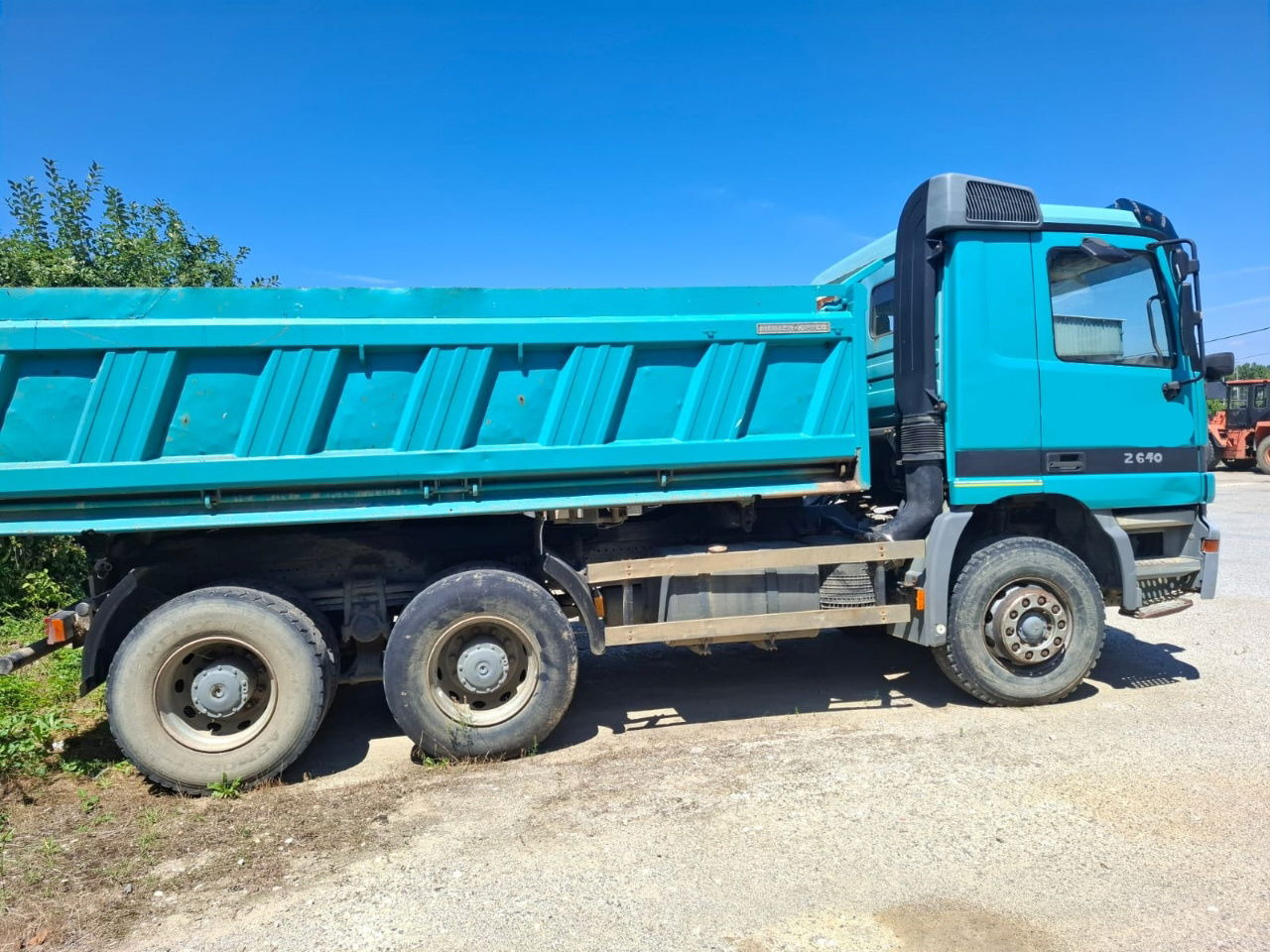 Mercedes-Benz Actros 2640 K 6x4 meiller tipper - Camião basculante: foto 3 Mercedes-Benz Actros 2640 K 6x4 meiller tipper - Camião basculante: foto 3