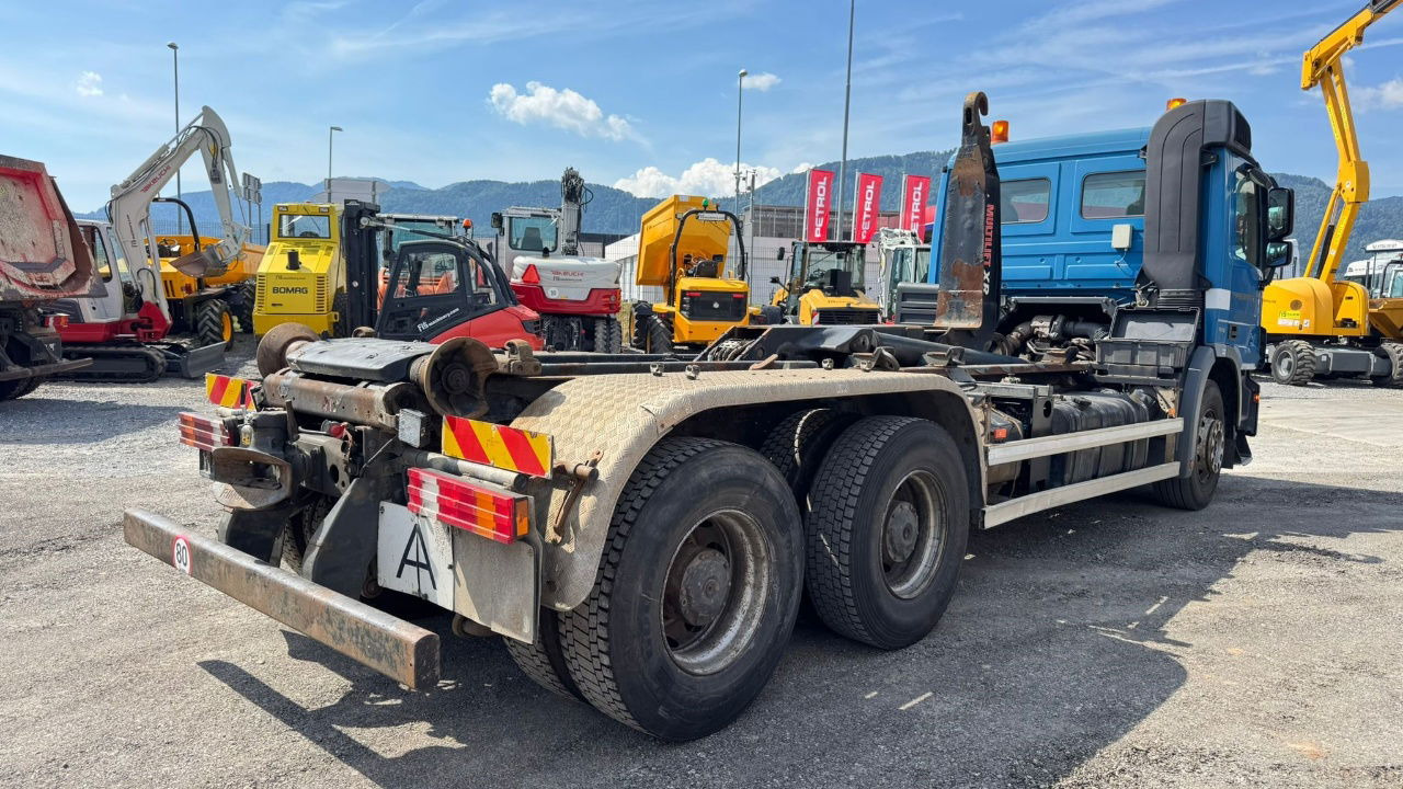 Mercedes-Benz Actros 2641 6x4 hiab abroll tipper - spring - Camião transportador de contêineres/ Caixa móvel: foto 5 Mercedes-Benz Actros 2641 6x4 hiab abroll tipper - spring - Camião transportador de contêineres/ Caixa móvel: foto 5