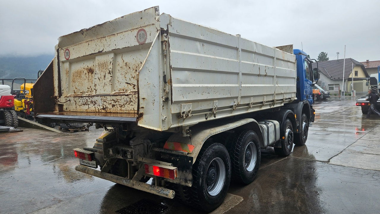 Mercedes-Benz Actros 3241 8x4 3 sided tipper - full spring - Camião basculante: foto 4 Mercedes-Benz Actros 3241 8x4 3 sided tipper - full spring - Camião basculante: foto 4