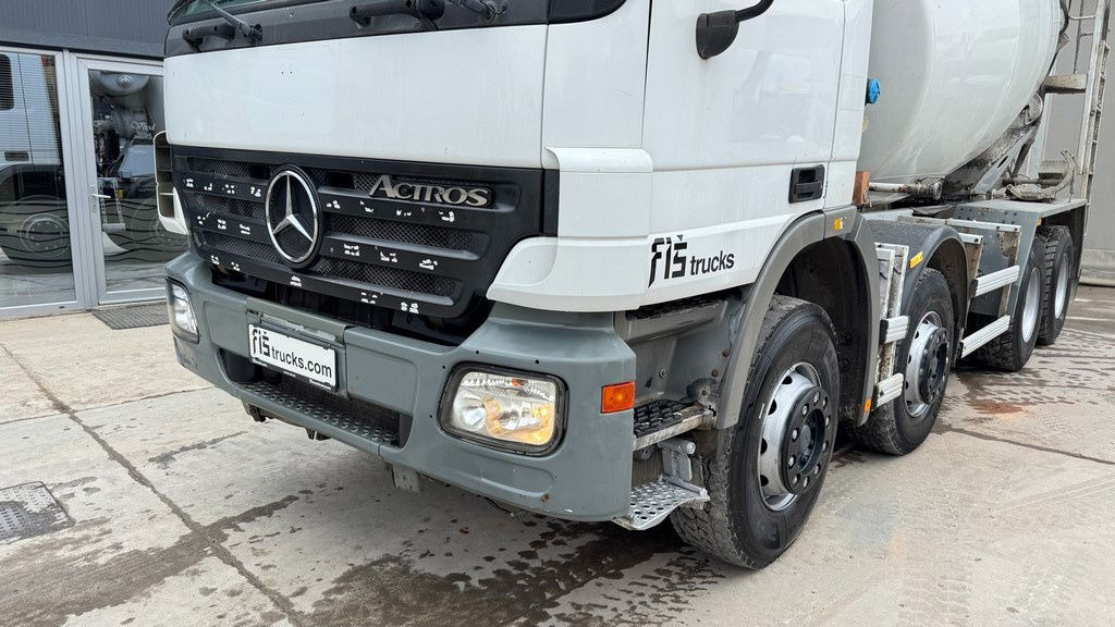 Mercedes-Benz Actros 3241 8x4 mixer 9m3 - Camião betoneira: foto 2 Mercedes-Benz Actros 3241 8x4 mixer 9m3 - Camião betoneira: foto 2