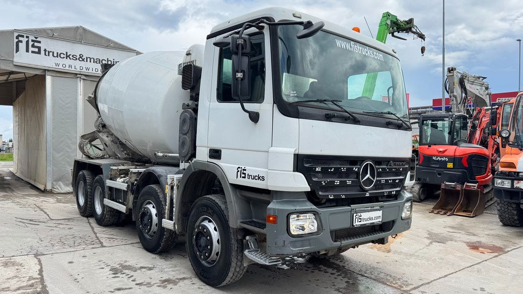 Mercedes-Benz Actros 3241 8x4 mixer 9m3 - Camião betoneira: foto 3 Mercedes-Benz Actros 3241 8x4 mixer 9m3 - Camião betoneira: foto 3