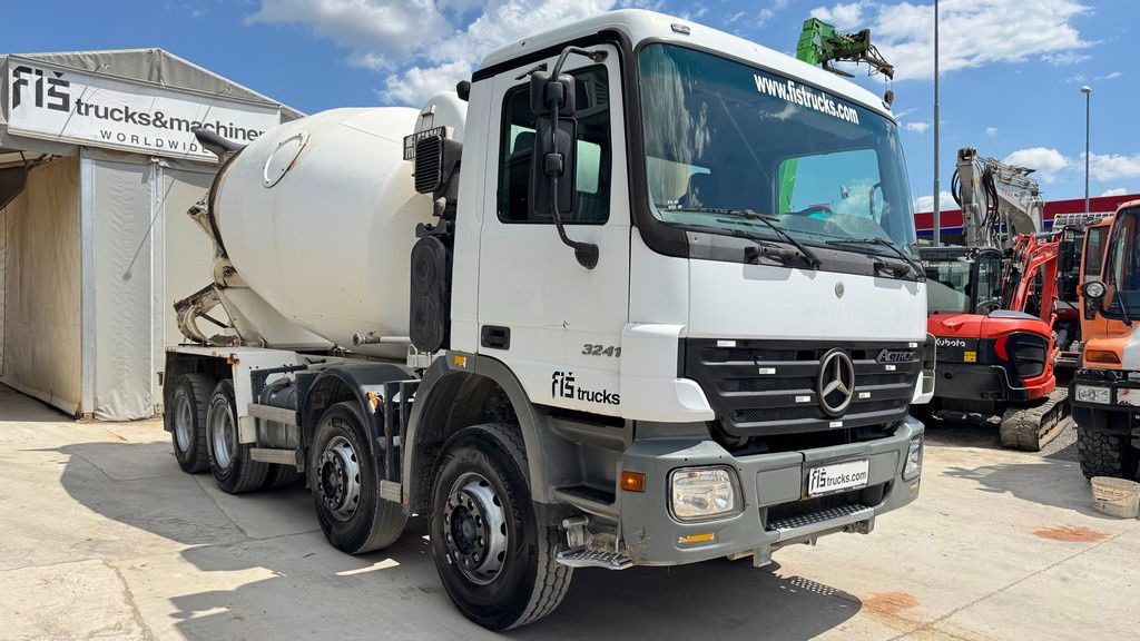 Mercedes-Benz Actros 3241 8x4 mixer 9m3 - Camião betoneira: foto 5 Mercedes-Benz Actros 3241 8x4 mixer 9m3 - Camião betoneira: foto 5