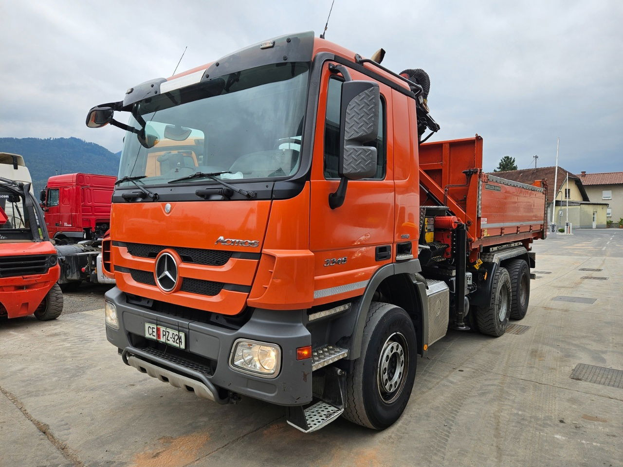 Mercedes-Benz Actros 3346 K palfinger PK 18002 - bordmatic - meiller tipper - EPS 3 pedals - Camião basculante: foto 1 Mercedes-Benz Actros 3346 K palfinger PK 18002 - bordmatic - meiller tipper - EPS 3 pedals - Camião basculante: foto 1
