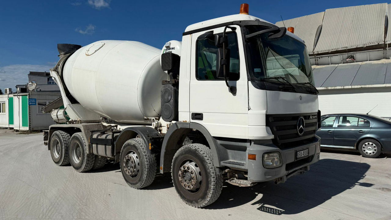 Mercedes-Benz Actros 3536 8x4 beton Schwing mixer 10m3 - Camião betoneira: foto 1 Mercedes-Benz Actros 3536 8x4 beton Schwing mixer 10m3 - Camião betoneira: foto 1