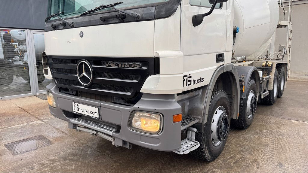 Mercedes-Benz Actros 3536 8x4 stetter schwing mixer 9m3 - Camião betoneira: foto 2 Mercedes-Benz Actros 3536 8x4 stetter schwing mixer 9m3 - Camião betoneira: foto 2