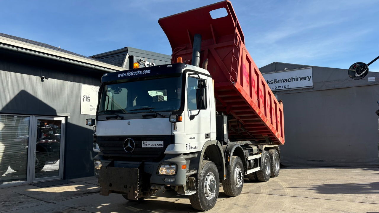 Mercedes-Benz Actros 4141 K 8x6 tipper - 19m3 - spring suspension - Camião basculante: foto 5 Mercedes-Benz Actros 4141 K 8x6 tipper - 19m3 - spring suspension - Camião basculante: foto 5
