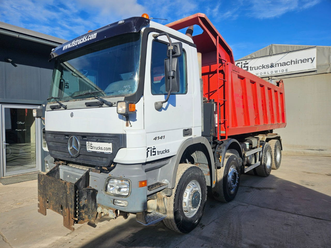 Mercedes-Benz Actros 4141 K 8x6 tipper - 19m3 - spring suspension - Camião basculante: foto 1 Mercedes-Benz Actros 4141 K 8x6 tipper - 19m3 - spring suspension - Camião basculante: foto 1