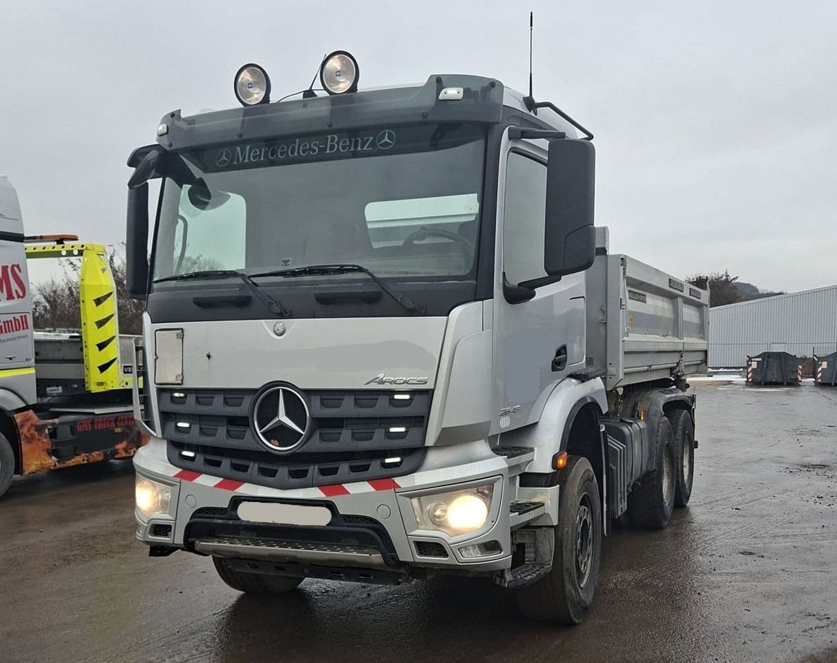 Mercedes-Benz Arocs 2643 6X4 meiller bordmatic tipper - Camião basculante: foto 1 Mercedes-Benz Arocs 2643 6X4 meiller bordmatic tipper - Camião basculante: foto 1