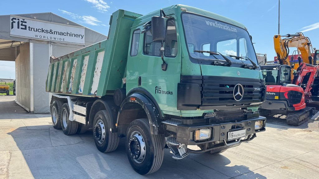 Mercedes-Benz SK 3235 8X4 tipper - V8 - Camião basculante: foto 3 Mercedes-Benz SK 3235 8X4 tipper - V8 - Camião basculante: foto 3