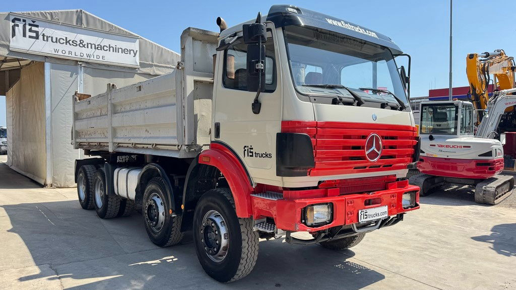 Mercedes-Benz SK 3235 8X4 tipper - V8 - top conditon - Camião basculante: foto 3 Mercedes-Benz SK 3235 8X4 tipper - V8 - top conditon - Camião basculante: foto 3