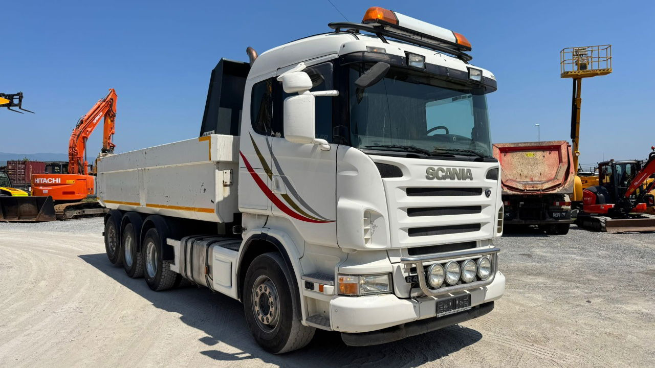 Scania R480 8x4 tipper - lifitng axle - Camião basculante: foto 2 Scania R480 8x4 tipper - lifitng axle - Camião basculante: foto 2