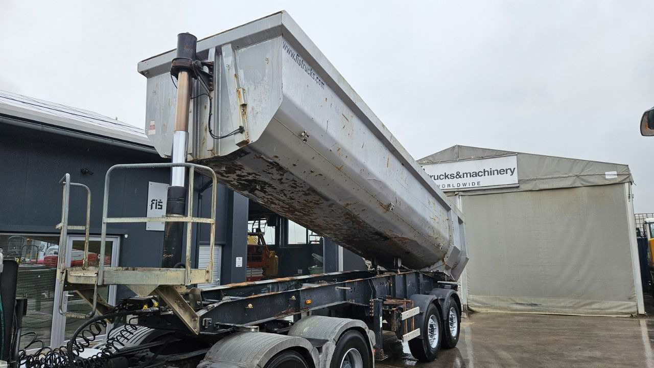 Schwarzmüller HKS2/E - Mulda - EU Trailer - Semi-reboque basculante: foto 5 Schwarzmüller HKS2/E - Mulda - EU Trailer - Semi-reboque basculante: foto 5